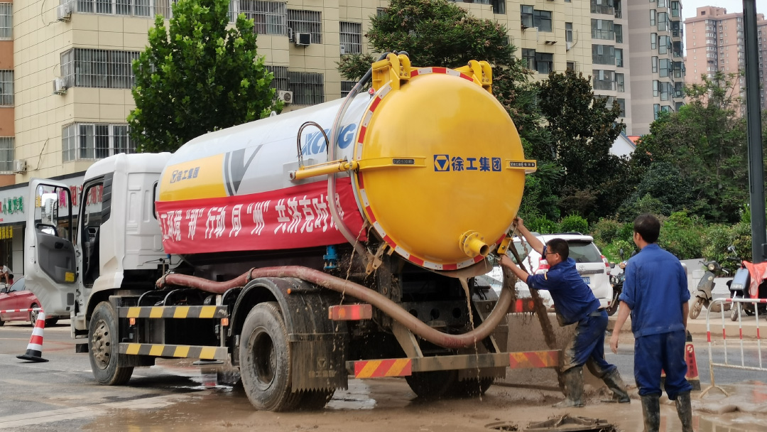 币游国际吸污车驰援郑州特大暴雨