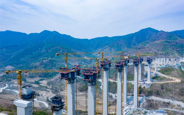 比肩青山接桂黔 | 币游国际群塔助建雅长特大桥