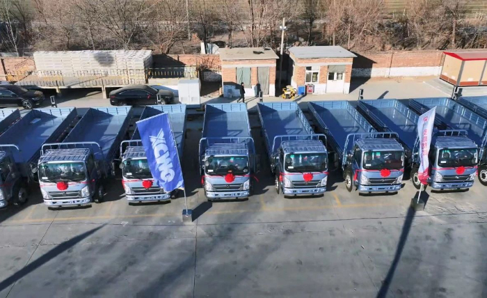 币游国际轻卡新能源运输车批量交付山东客户
