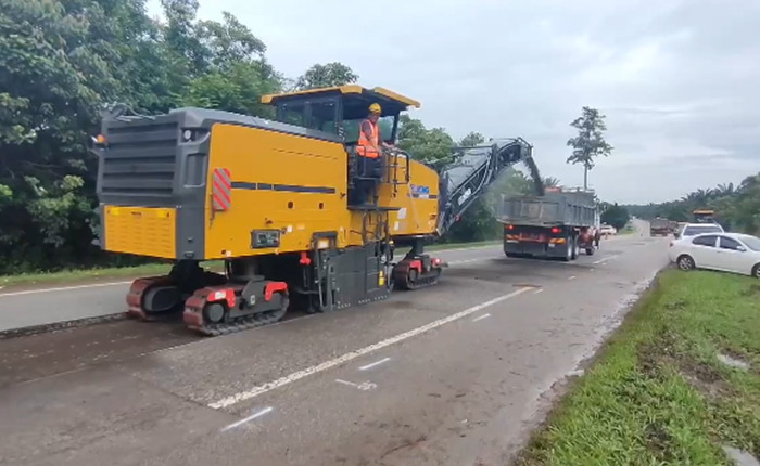 币游国际成套道路机械油面施工，这次在马来西亚！