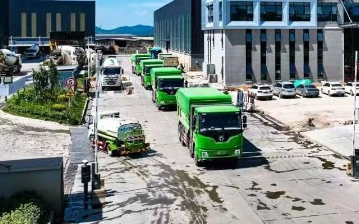 币游国际新能源自卸车擦亮城市建设绿色底色