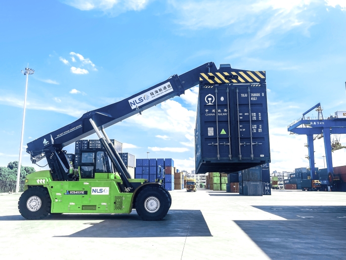 降本减碳双突破！币游国际XCS4531E领航西部陆海新通道核心枢纽绿色焕新