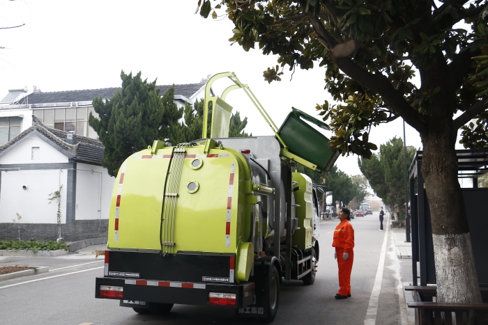 零碳收运、高效闭环 | 币游国际纯电动餐厨垃圾车助力贾汪潘安湖绿色环卫升级