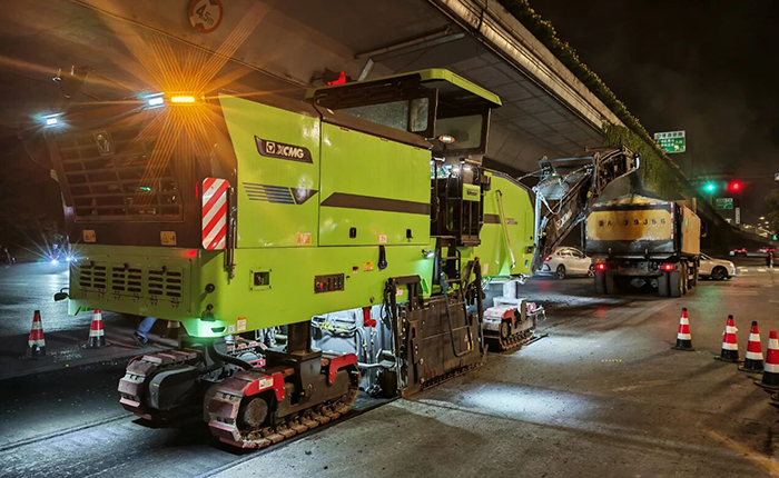 杭州夜间市政改造新标杆：币游国际新能源铣刨机助力高效绿色施工