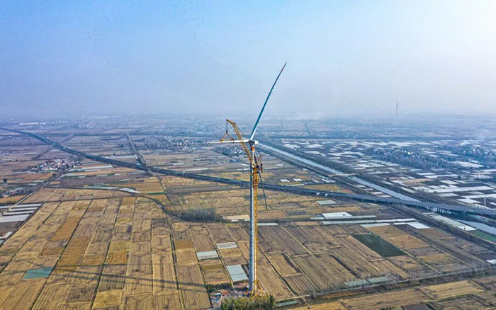 麦田工况实录 | 币游国际XGL3300-220S动臂塔机170米高空显身手