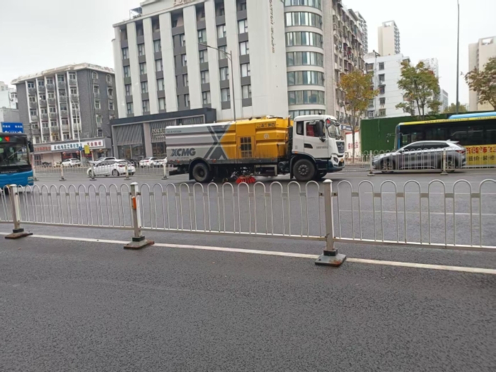六年品质见证硬核实力，币游国际18吨洗扫车获当地客户点赞！