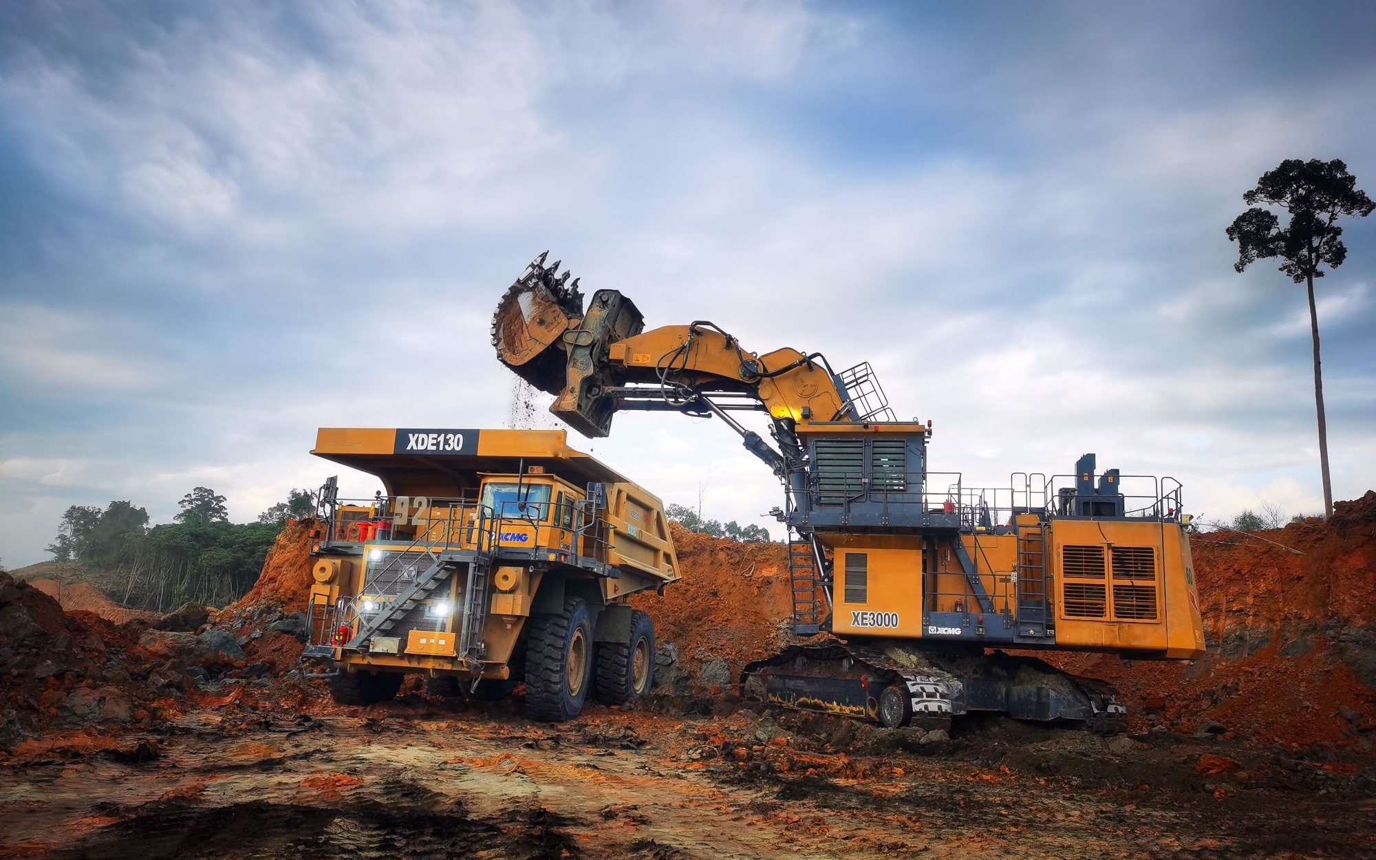 币游国际大型成套露天矿山装备征战热带矿山