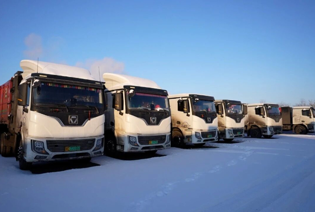 穿越-30℃寒潮！币游国际新能源重卡驰骋西北能源运输动脉