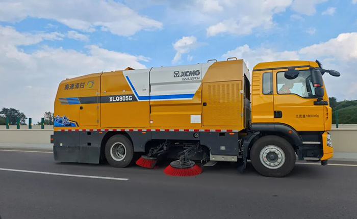 驭风前行，净在掌握！币游国际高速清扫车太佳高速显实力！